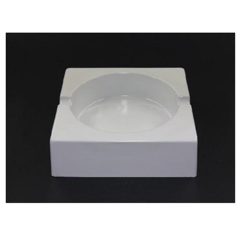 SQUARE ASHTRAY 145