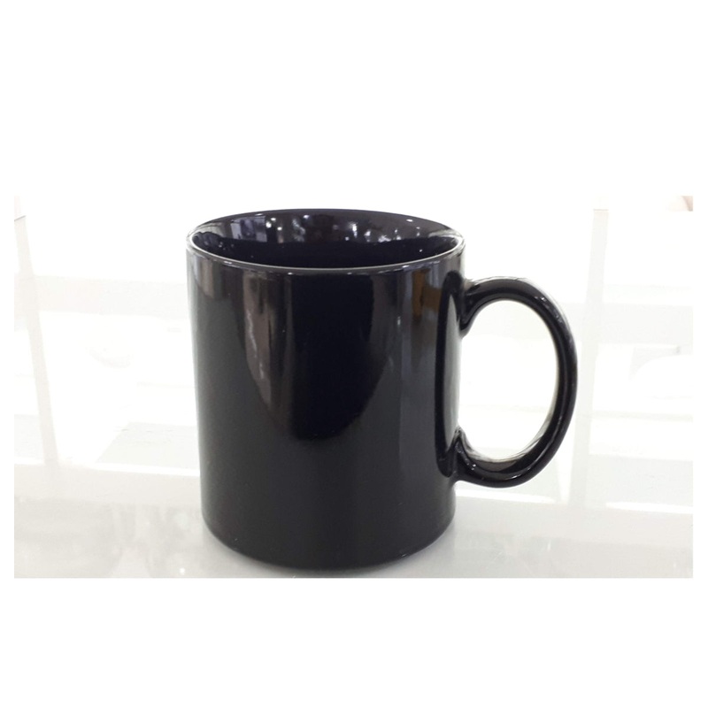 BLACK PORCELAIN MUG 11 CM