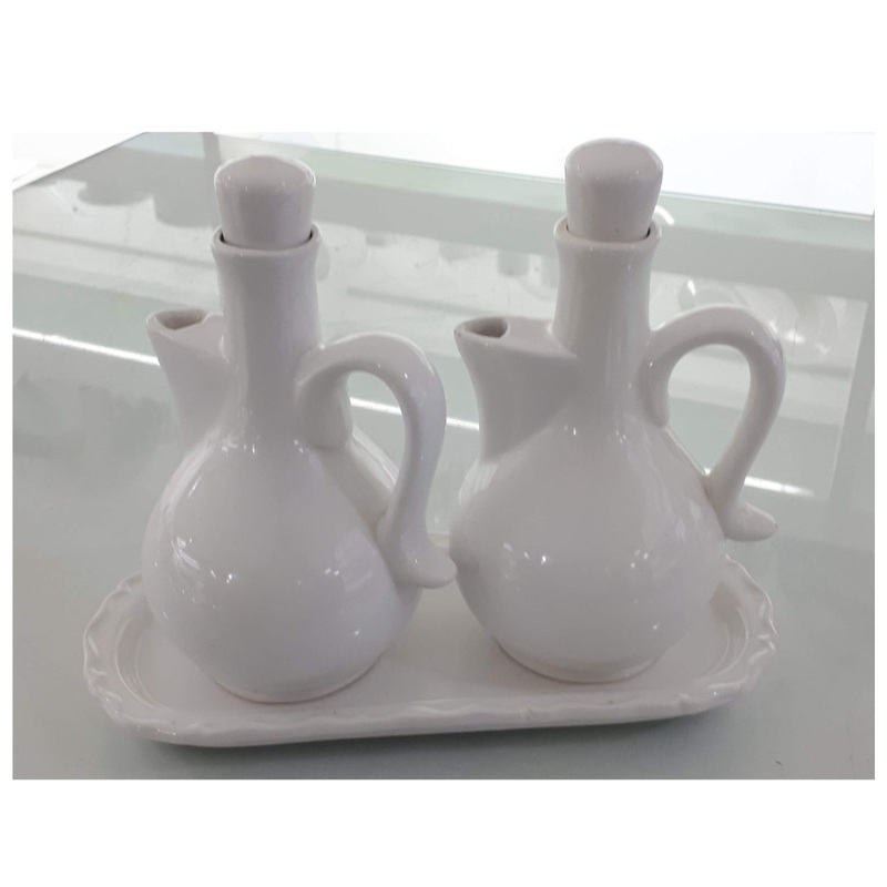 OIL BOTTLE SET 24X20 C M