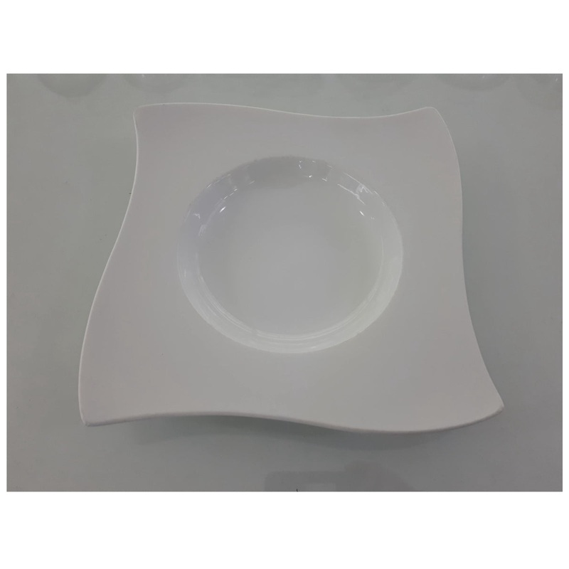 SQUARE PLATE 20 CM