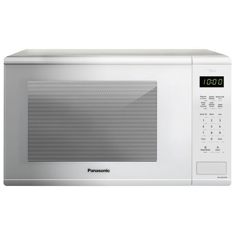 Panasonic Four  micro-ondes de comptoir 1.3 pi cu NN-SG676W