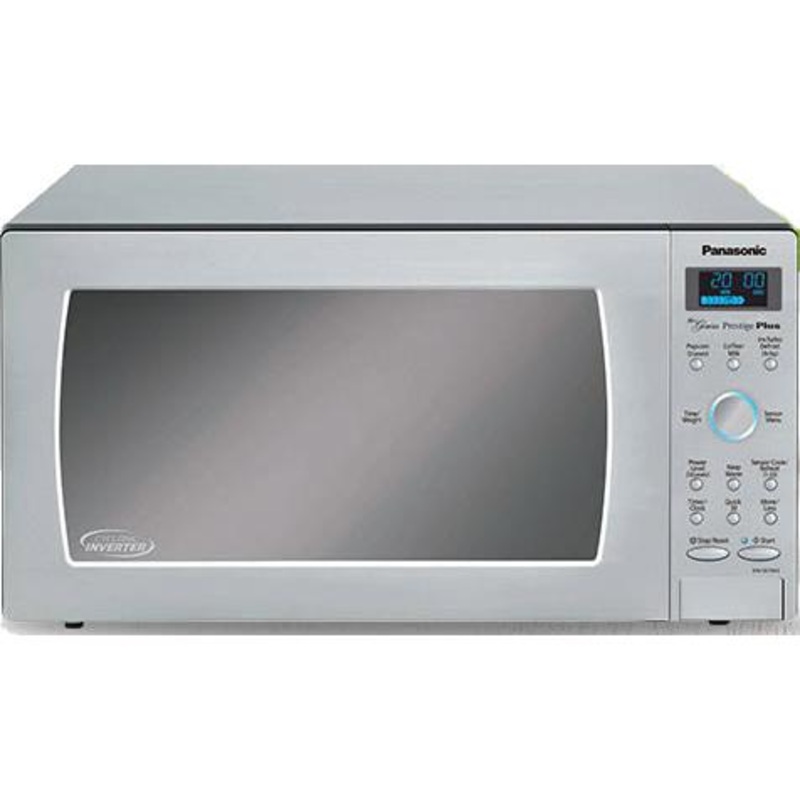 Panasonic Four  micro-ondes de comptoir de 24 po, 2 pi cu NN-SE996S