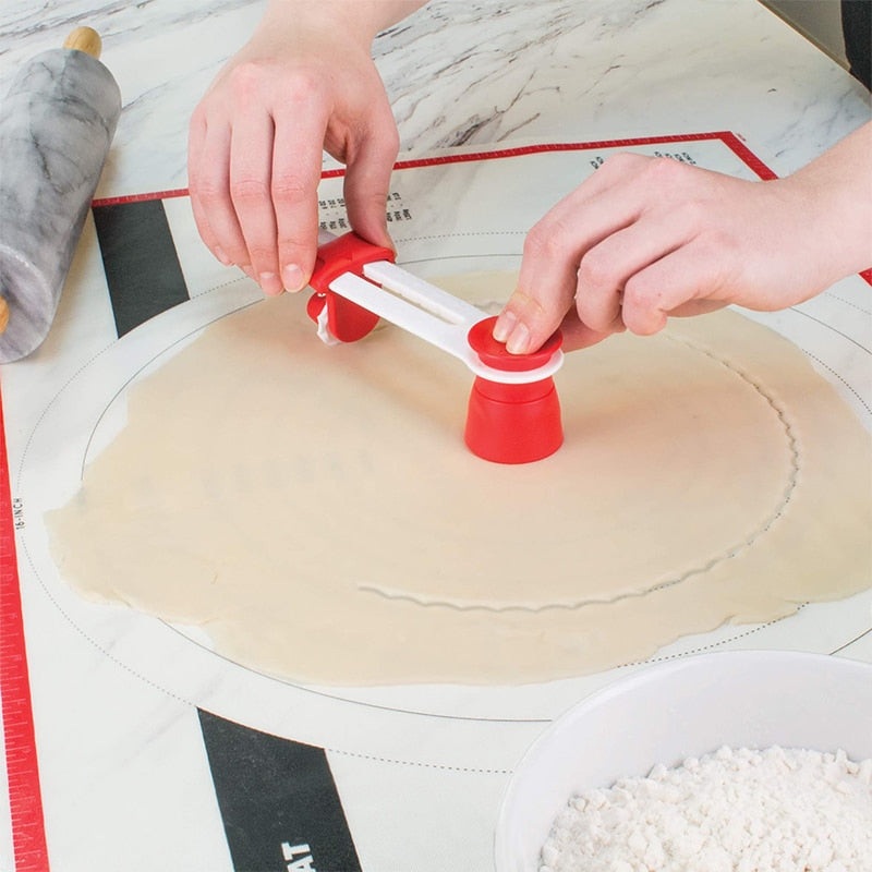 Adjustable Decorative Pasta Cutter