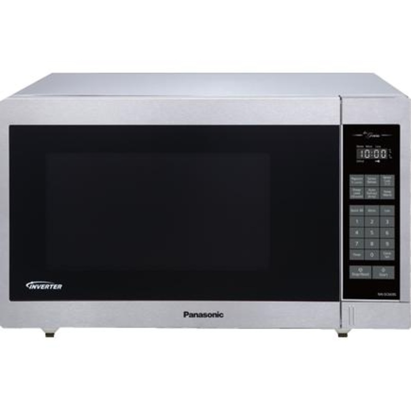 Panasonic Four  micro-ondes de comptoir de 1,3 pi cu avec technologie Inverter NN-SC669SC