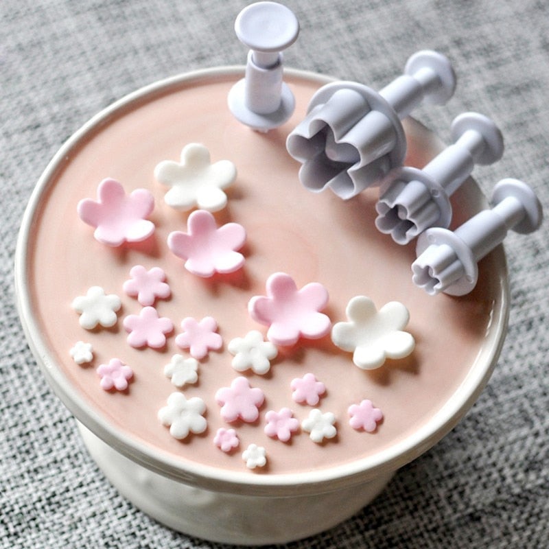 4pcs Plum Blossom Flower Fondant Cutter