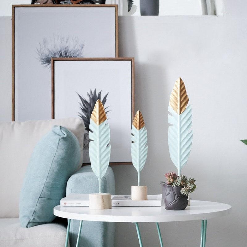 Modern Feather Wooden Simple Miniature Decoration