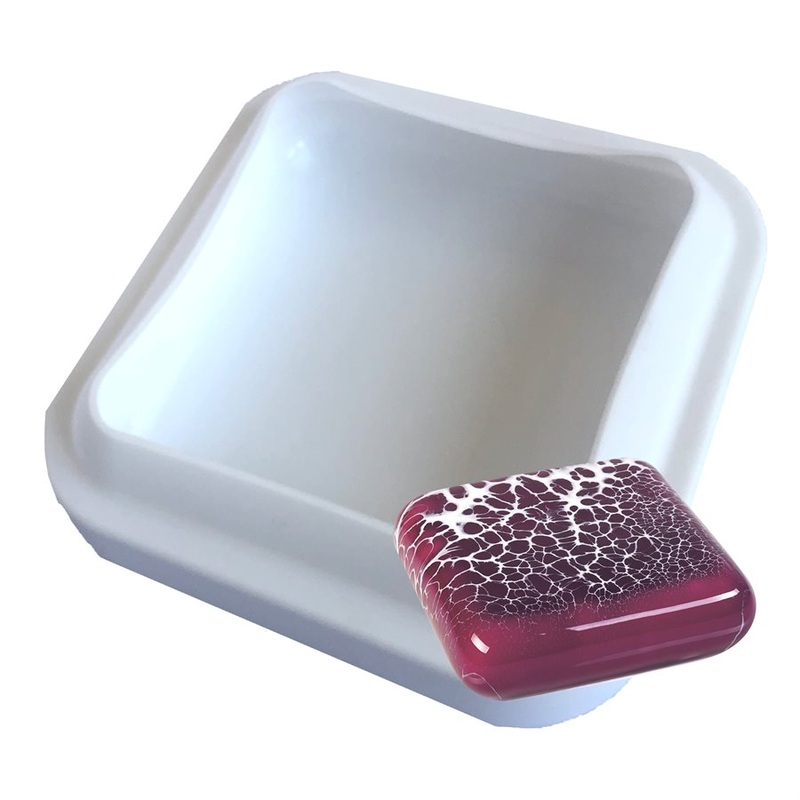 Rounded Square Silicone Baking & Freezing Mold 6 1/2' x 6 1/2" x 1 3/4".