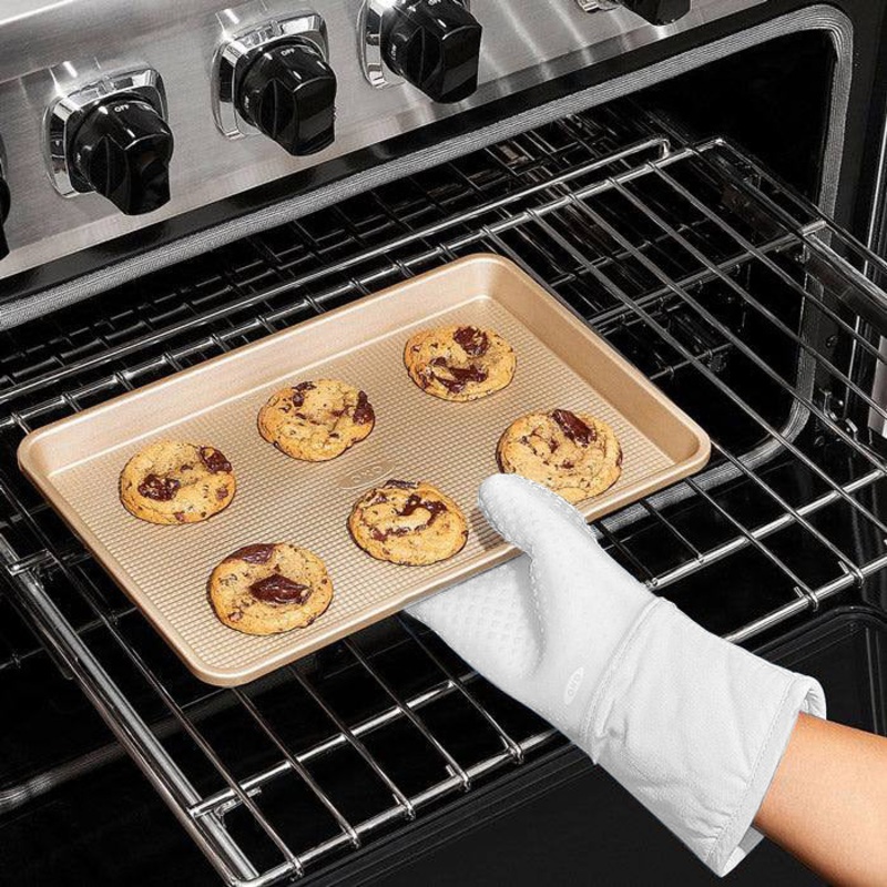 Good Grips Silicone Oven Mitt - Oat