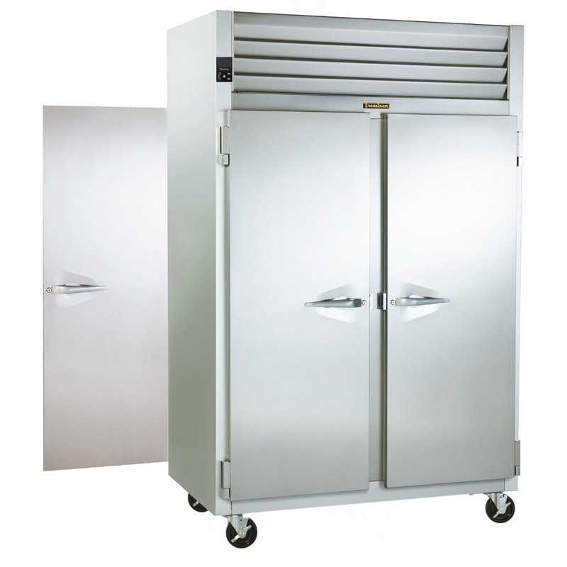 Traulsen G24314P 2-Section Left/Right Hinged 2 Solid Full Door Pass-Thru Hot Food Holding Cabinet 52" - 47 cu.ft. - 208v/115v