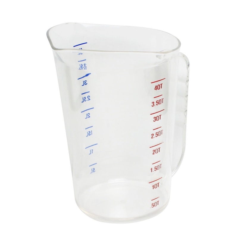 Thunder Group PLMC128CL Polycarbonate Liquid Measuring Cup with Pour Spout - 4 Qt - Clear