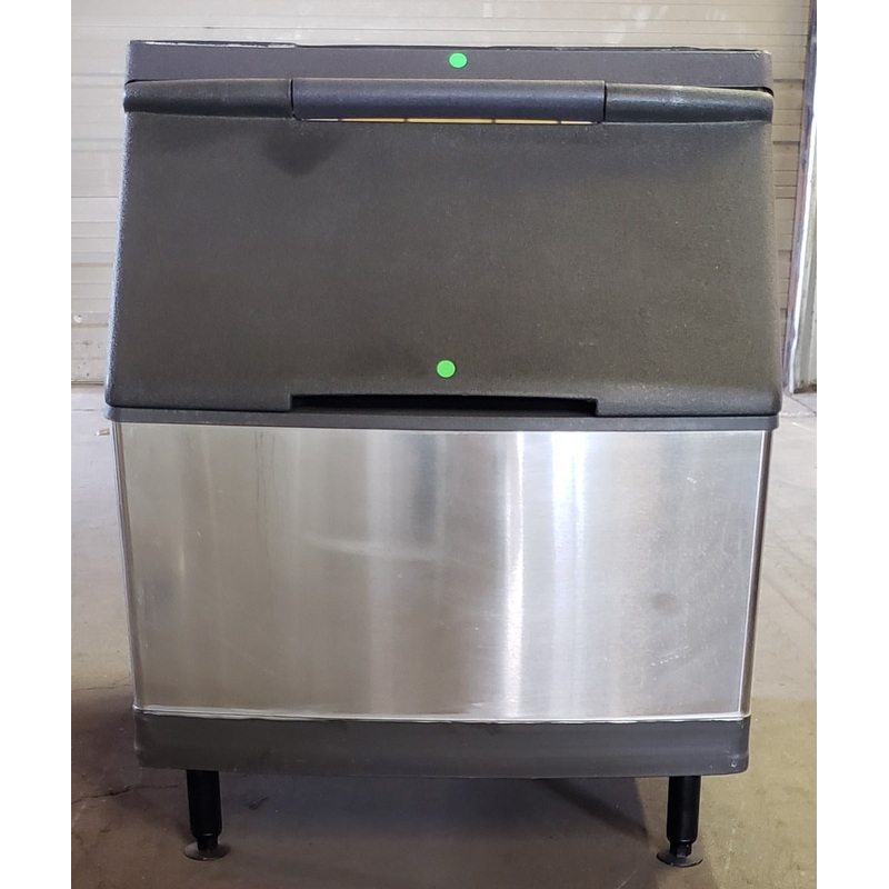 Used Restaurant Equipment - Manitowoc S400 Stainless Steel Ice Bin 30"W x 34"D x 38"H - 290 lb. Capacity